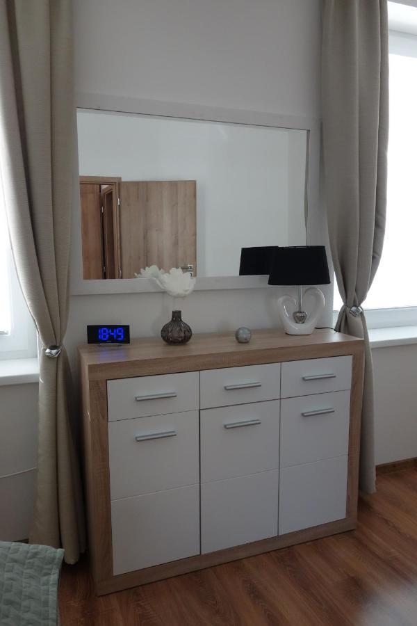 Apartmany Rubin Nesvady Esterno foto