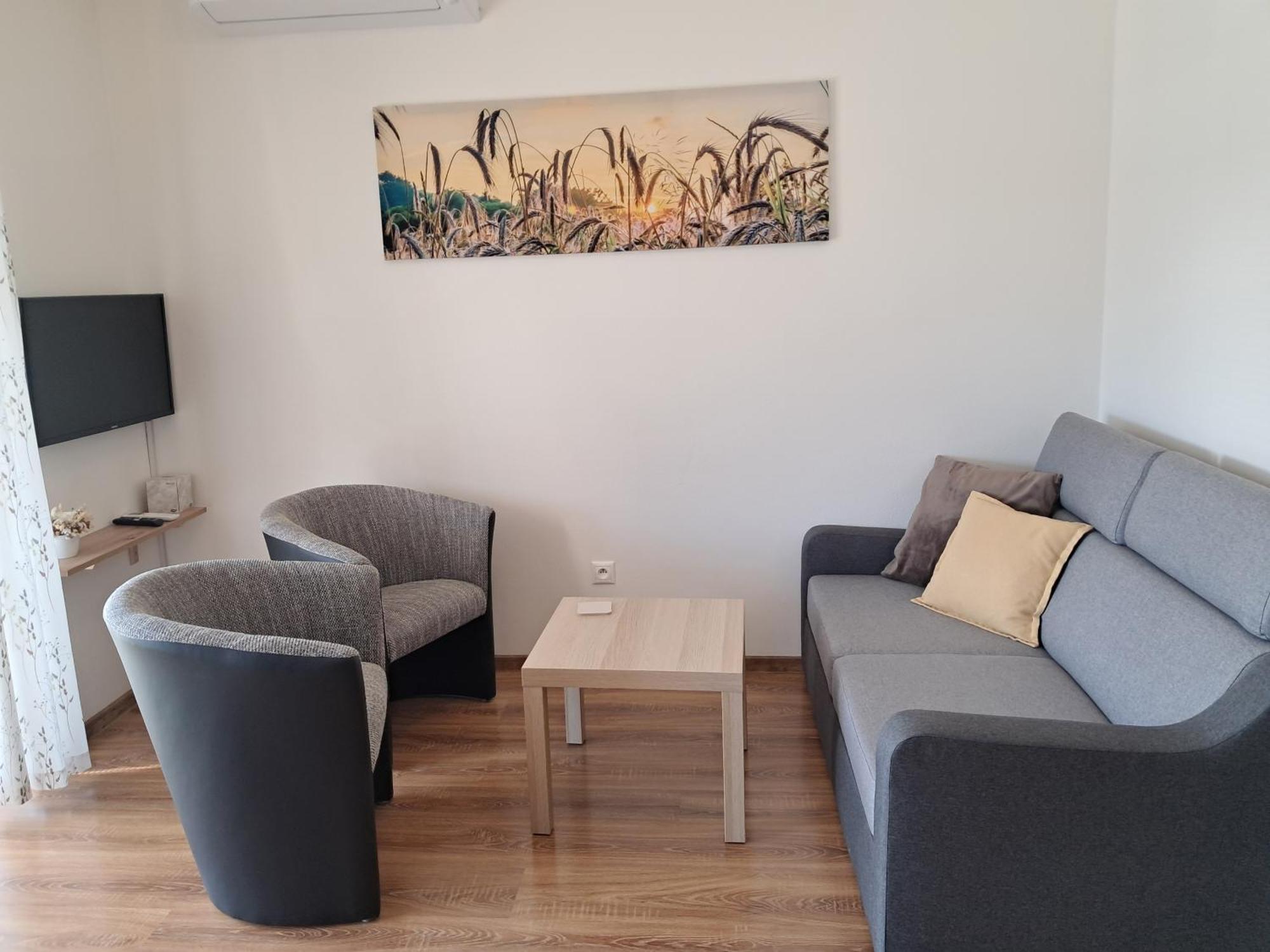 Apartmany Rubin Nesvady Esterno foto