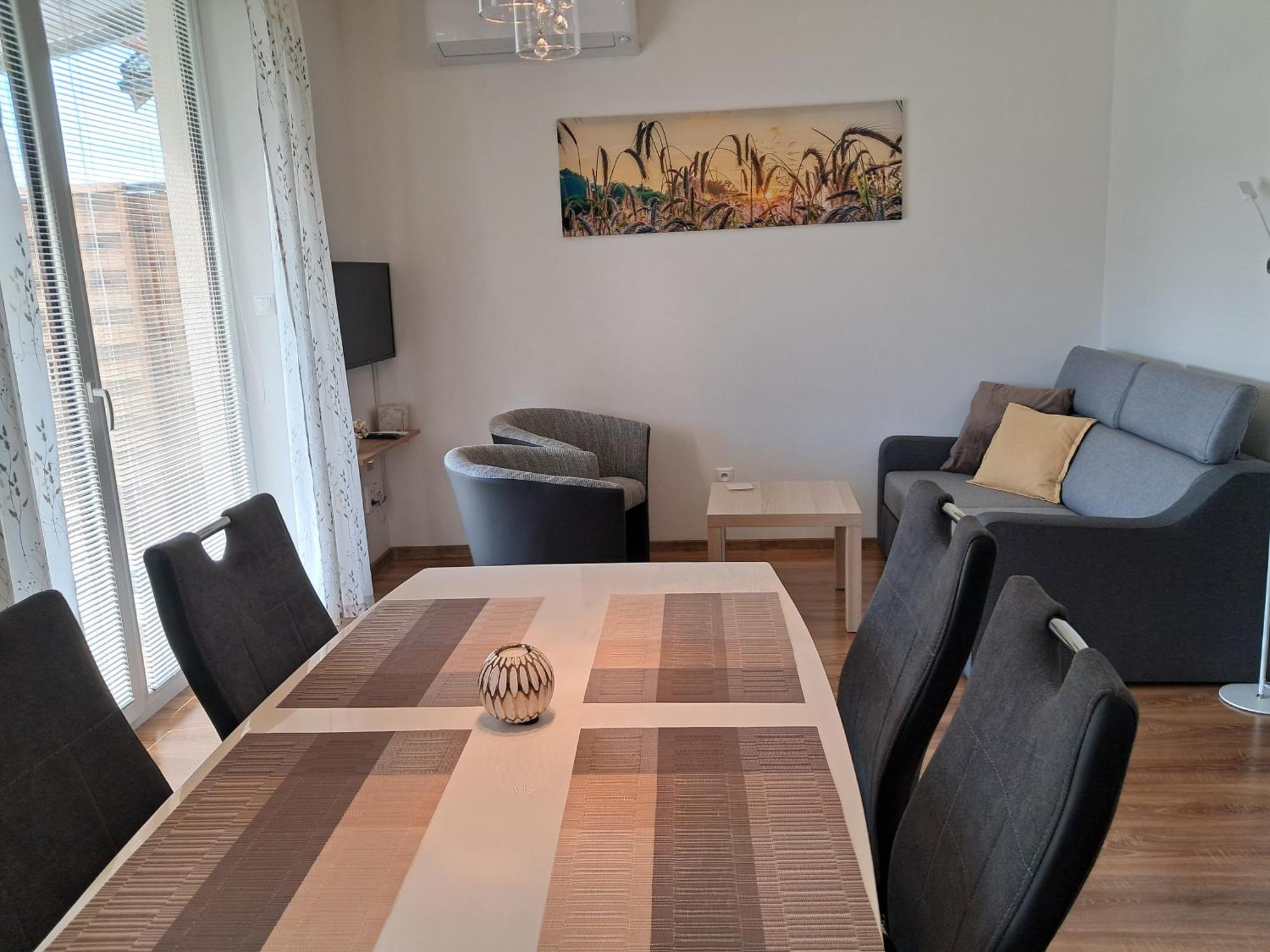 Apartmany Rubin Nesvady Esterno foto